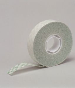 Afbeeldingen van 3M Scotch® Dragerloze Tape 924 dubbelzijdig 12mm x 33 meter